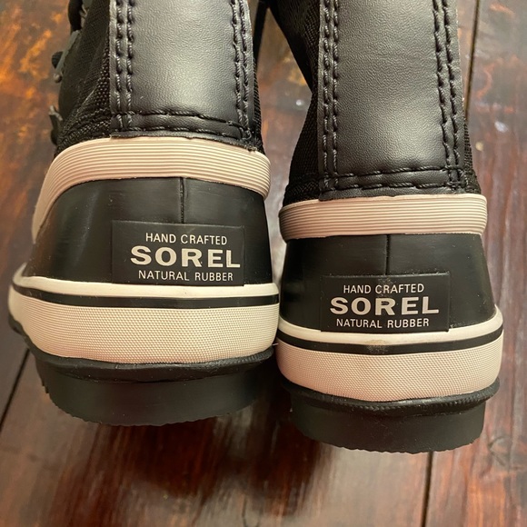 Sorel winter carnival waterproof seam sealed boot black w/stone faux fur 8.5 NEW - Picture 7 of 12